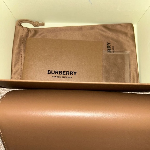 BURBERRY SUNGLASS - Picture 8 of 14
